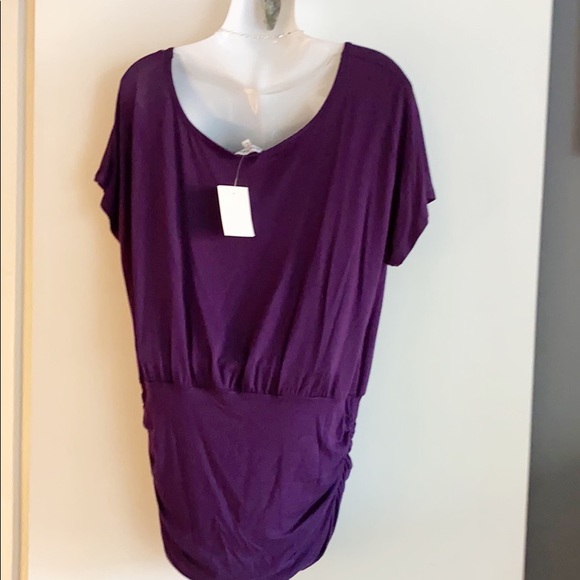 🆕 Purple Top w/ ruched sides!!! NWT!!! - Picture 2 of 6